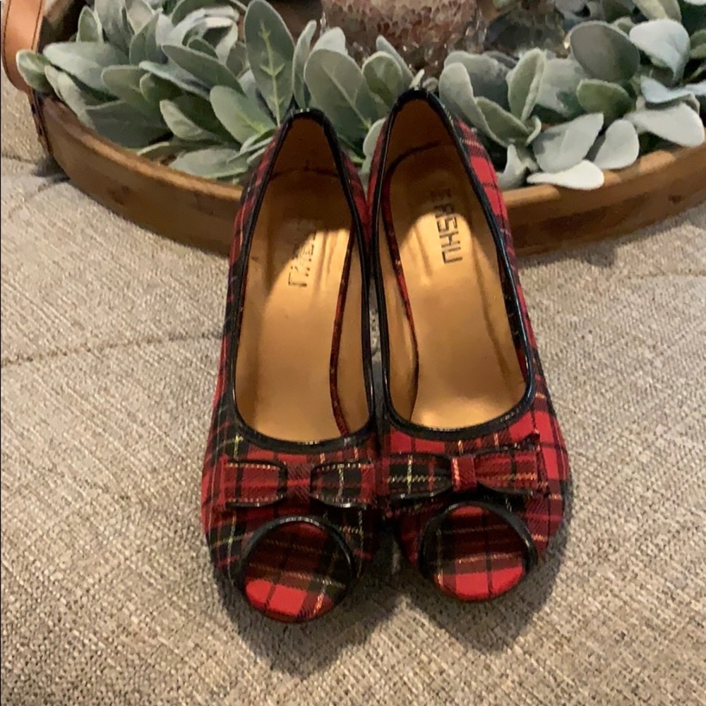 Christmas heels